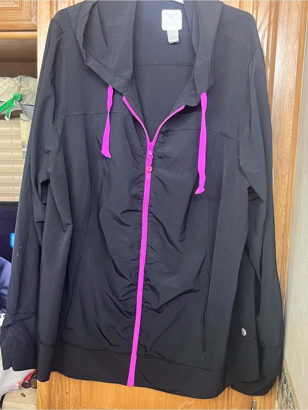 LIVI Active Full Zip L/S Hoodie Athletic Jacket Size 22/24 Black/Pink Trim